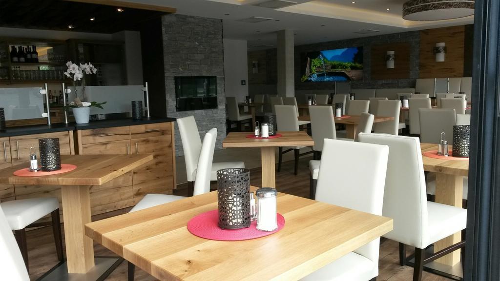 Alpenflair Hotel ブーフロー エクステリア 写真